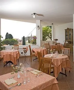 Hotel Noris 3*
