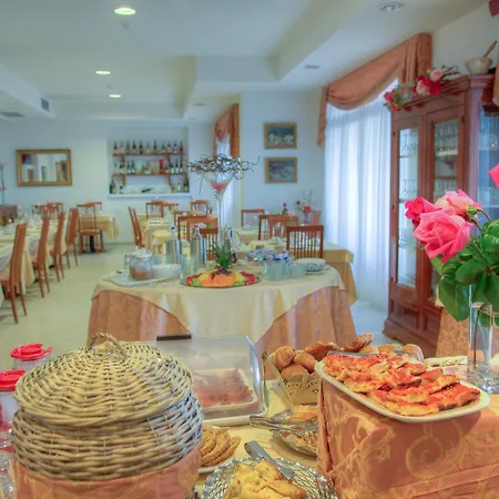 Noris Hotel