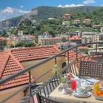 Hotell Noris 3*