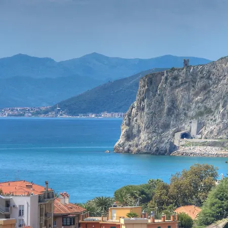 Noris 3* Finale Ligure